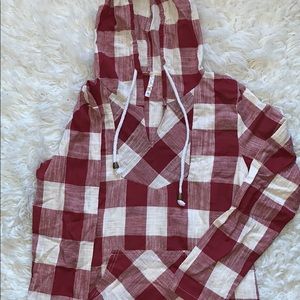 Red and White Plaid Pullover Long Sleeve